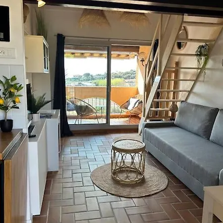 3 Piscines Acces Direct Apartman